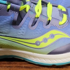 Saucony Freedom ISO Running Shoes Size 6M